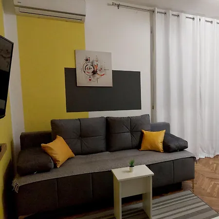 Апартаменты Div *